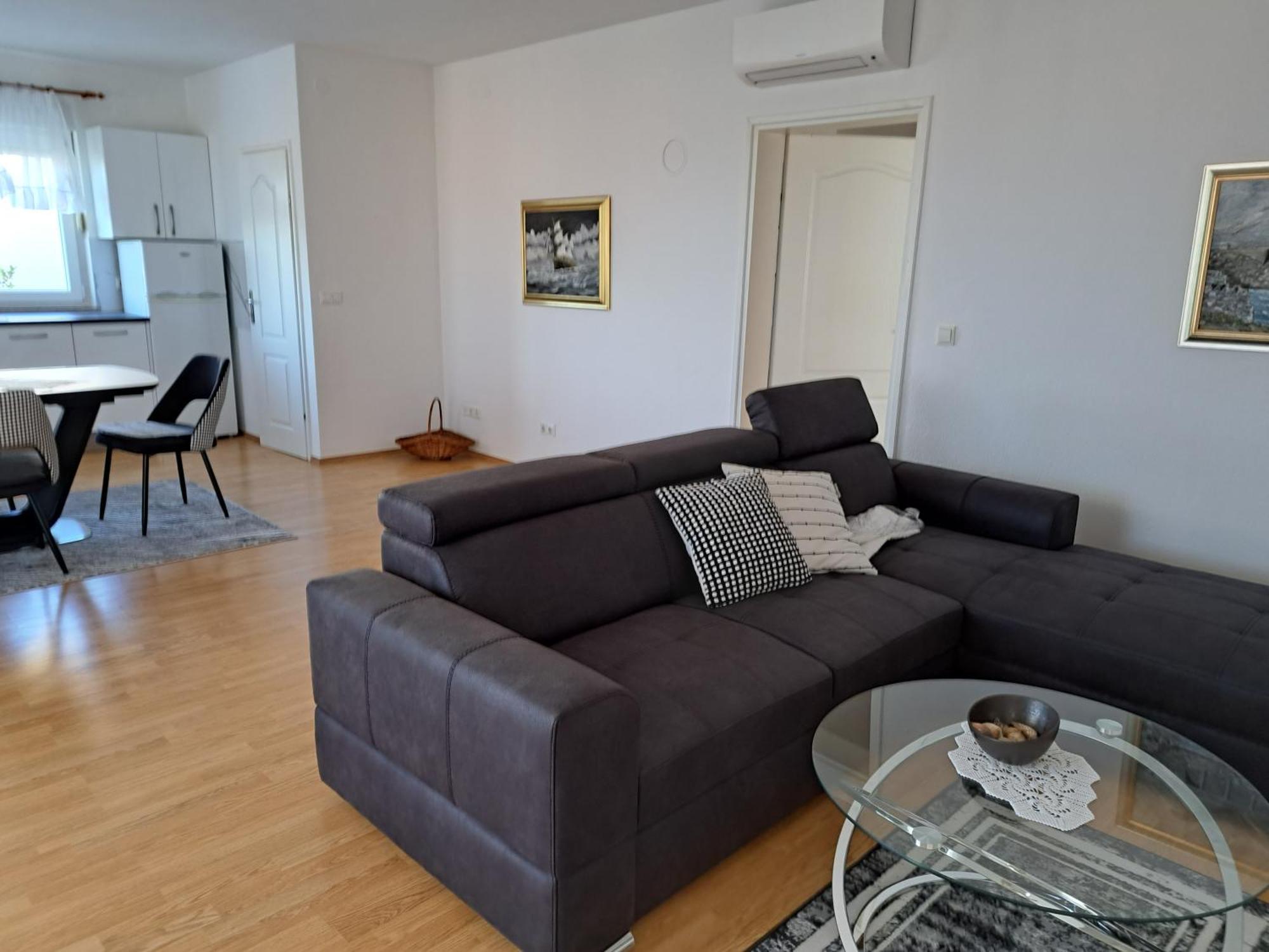 Apartments Pink House Povljana Luaran gambar